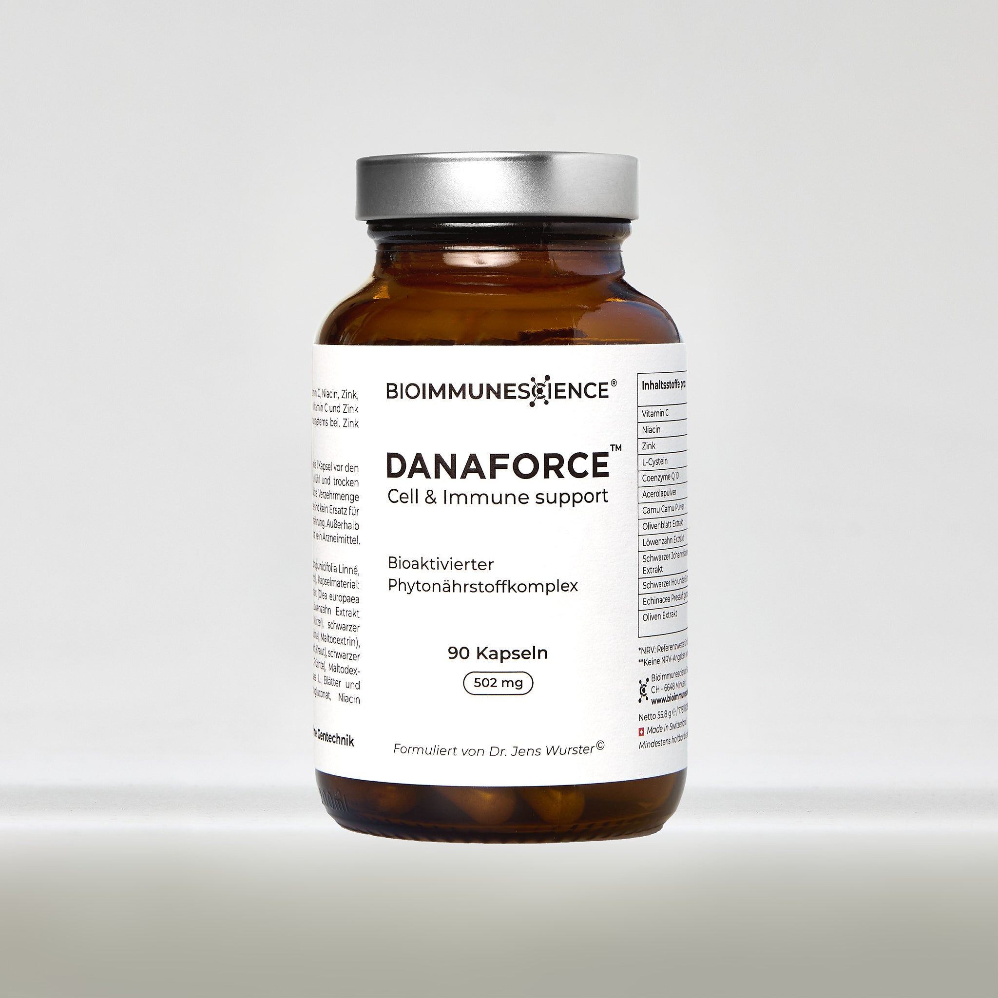 Entdecke die wertvollen Inhaltsstoffe von Danaforce®. Danaforce® enthält eine speziell abgestimmte Kombination aus verschiedenen Vitaminen, Mineralstoffen, Phytonährstoffen und Pflanzenextrakten, welche die Funktionsfähigkeit des Immunsystems und den Zellschutz unterstützen.